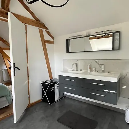 Grande Maison à La Campagne Hébergement de vacances Notre-Dame-du-Hamel